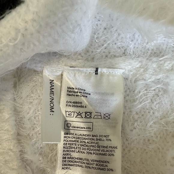H&M Fluffy Sweater - Picture 6 of 7